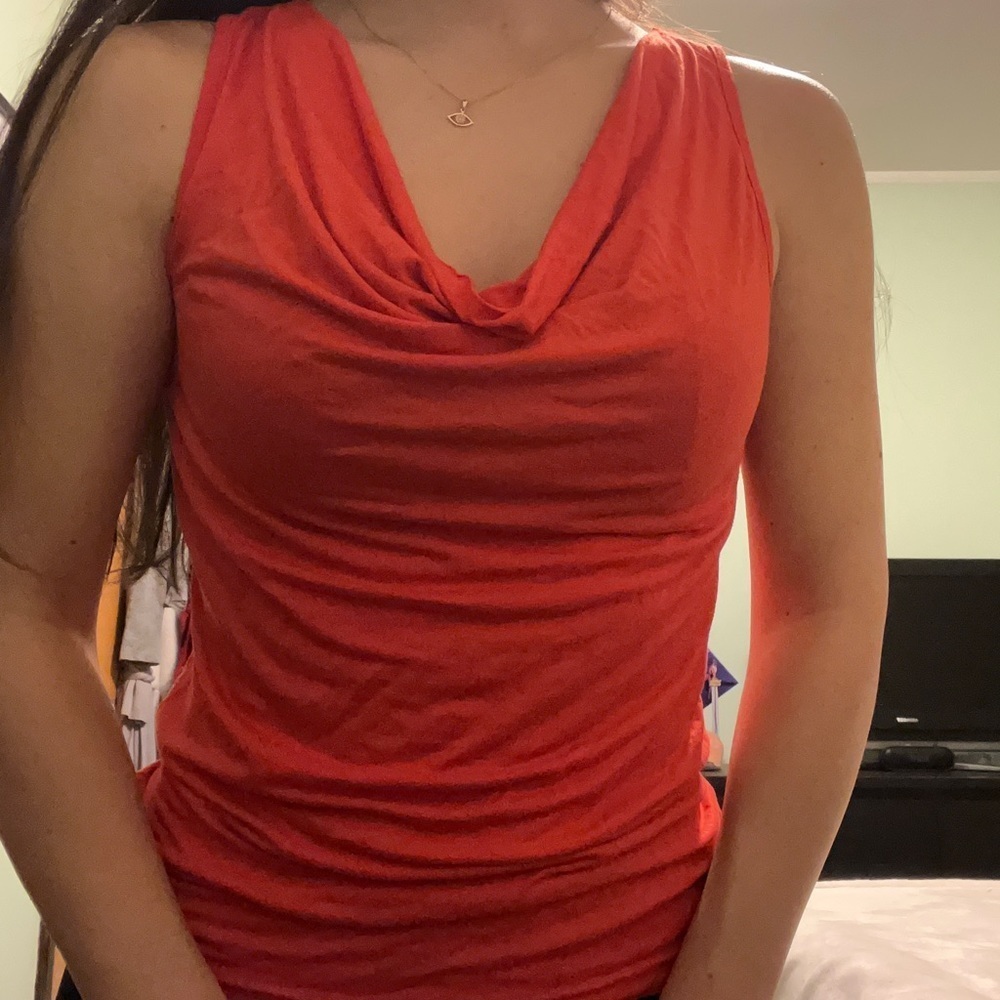 Flowy Tank